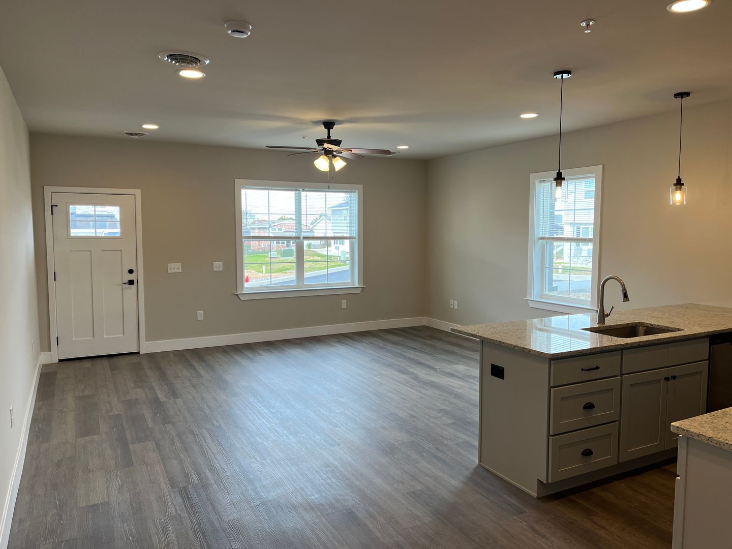 York Apartment: 3906 Tunnel Hill Rd.