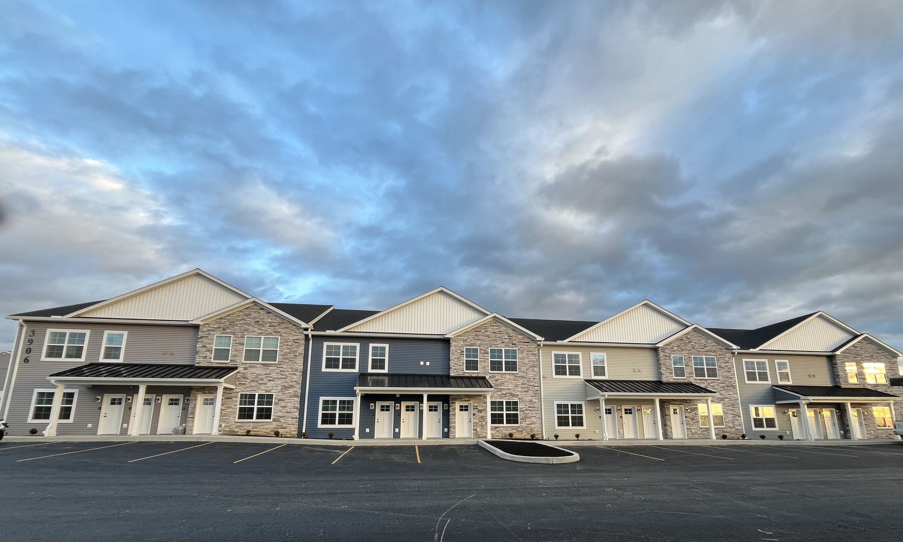 York Apartment: 3906 Tunnel Hill Rd.