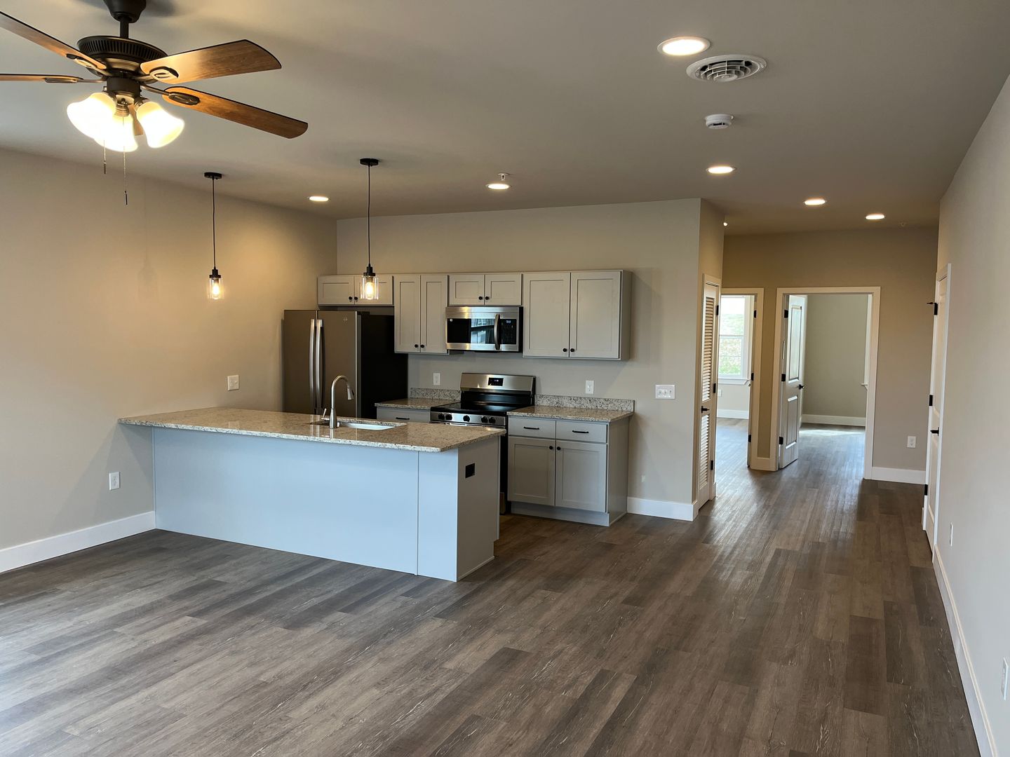 York Apartment: 3906 Tunnel Hill Rd.