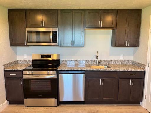 3559 MESSERSMITH RD. APT. 5 SEVEN VALLEYS, PA 17360 **SALEM RUN APARTMENTS**