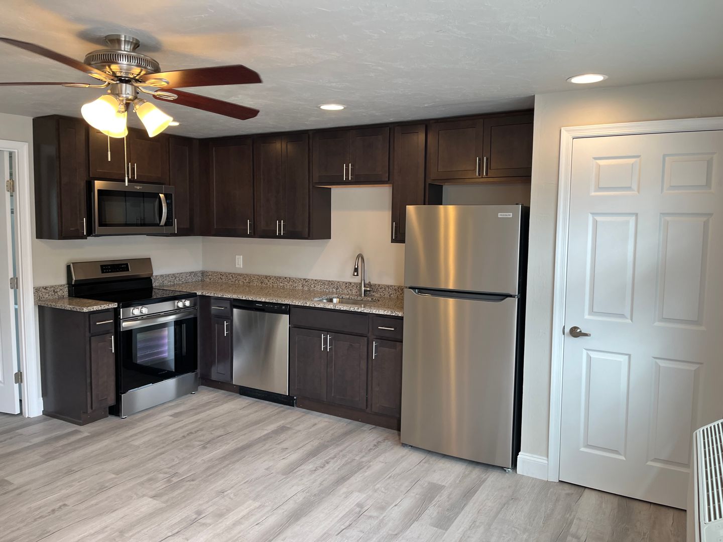 Seven Valleys Apartment: 3533 Messersmith Rd