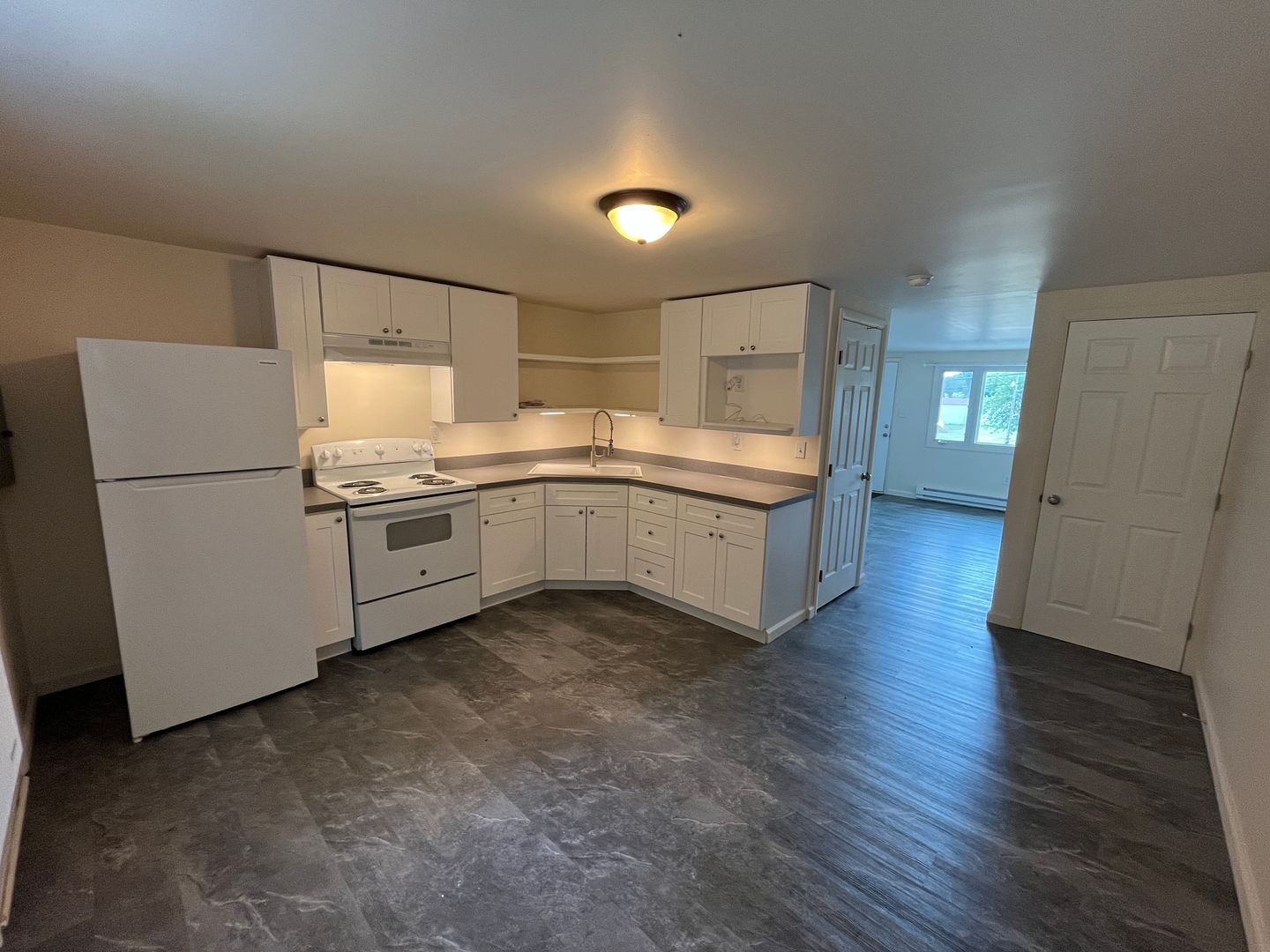 York Apartment: 3203 Days Mill Rd