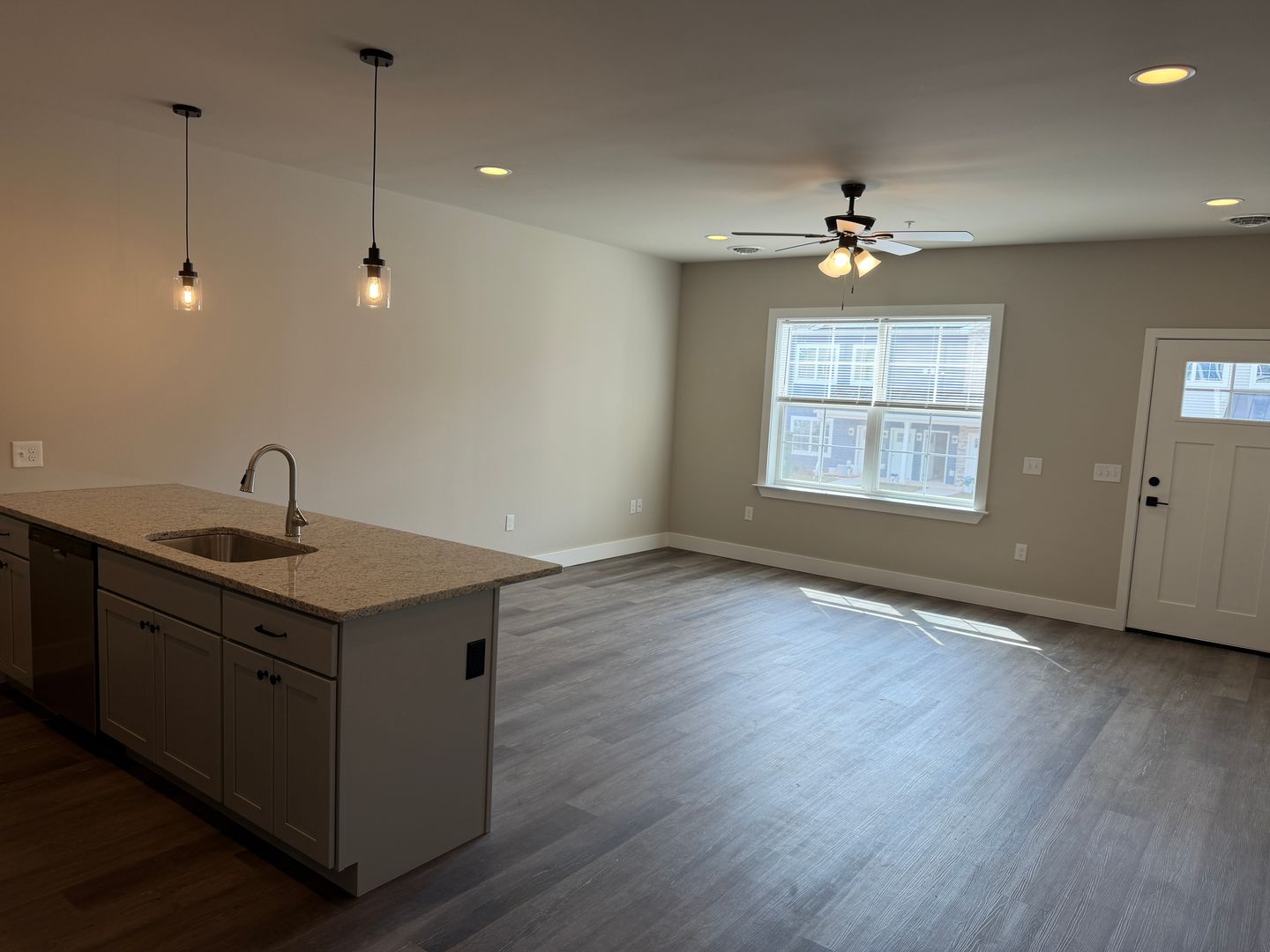 York Apartment: 3906 Tunnel Hill Rd.