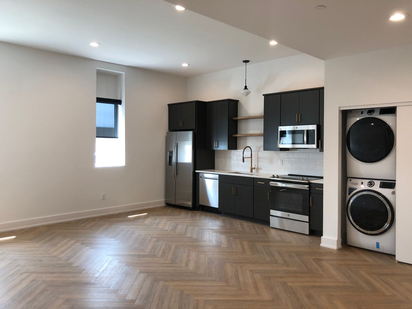 Lemoyne Apartment: 701 Market St