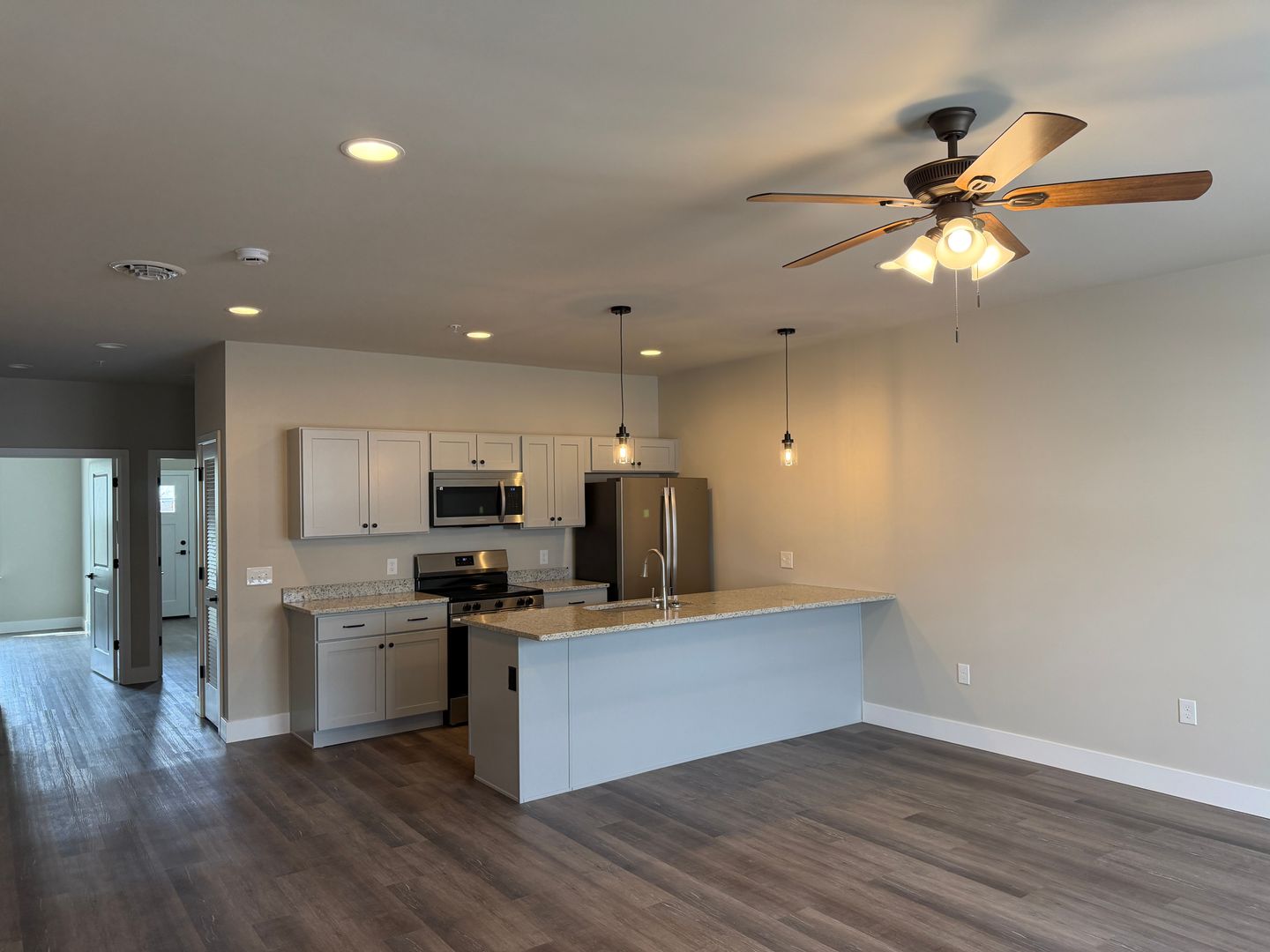 York Apartment: 3906 Tunnel Hill Rd.