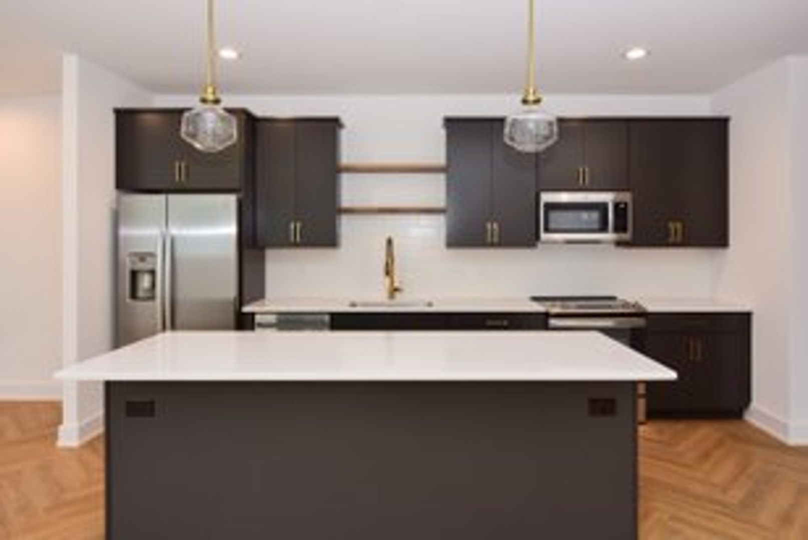 Lemoyne Apartment: 701 Market St