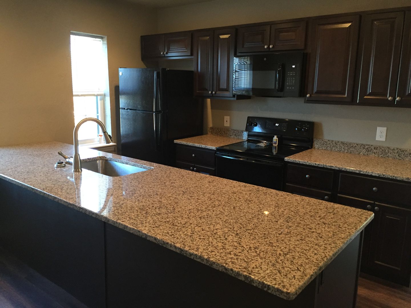 York Apartment: 450 Madison Ave