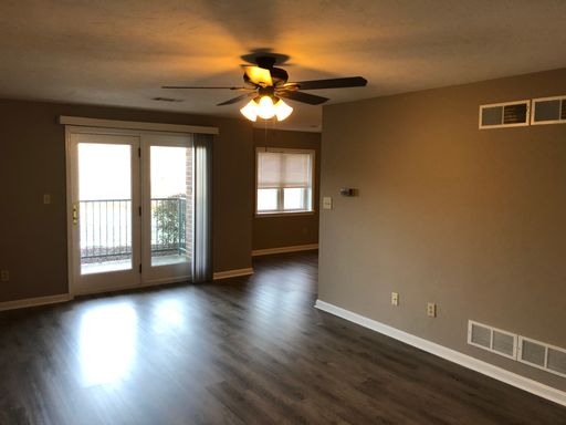 327 N. PINE AVE. APT. 18B, SPRING GROVE, PA 17362 ***SPRING VILLAGE APARTMENTS***