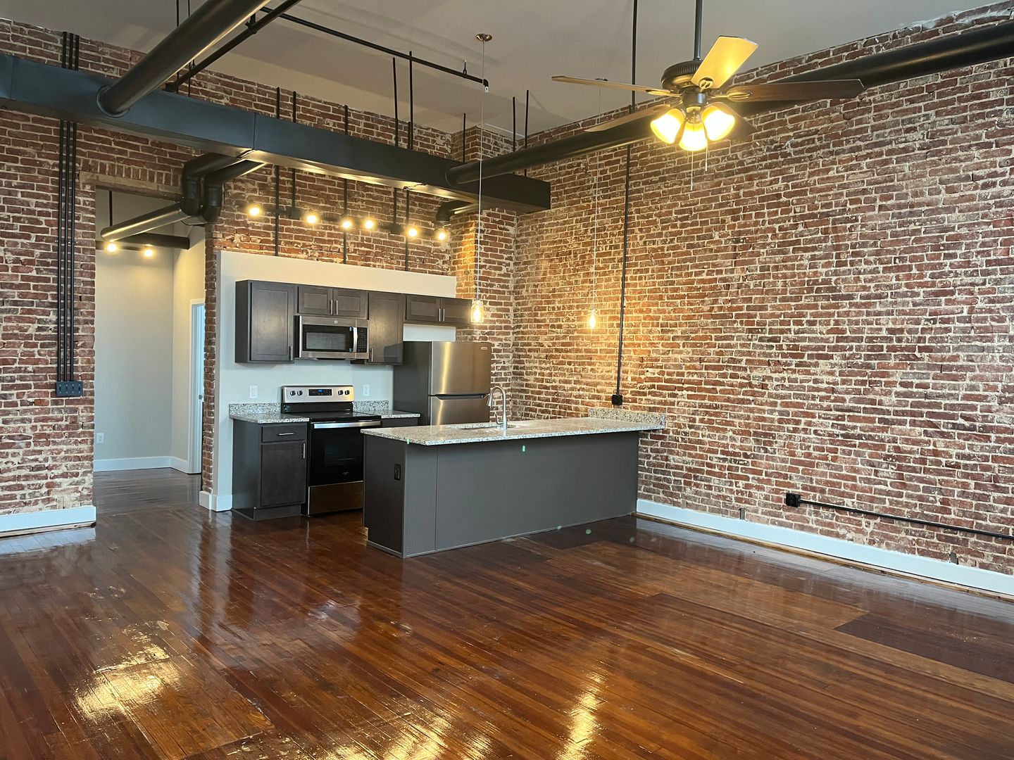 Mt Wolf Apartment: 91 S 3rd St - Apt. E