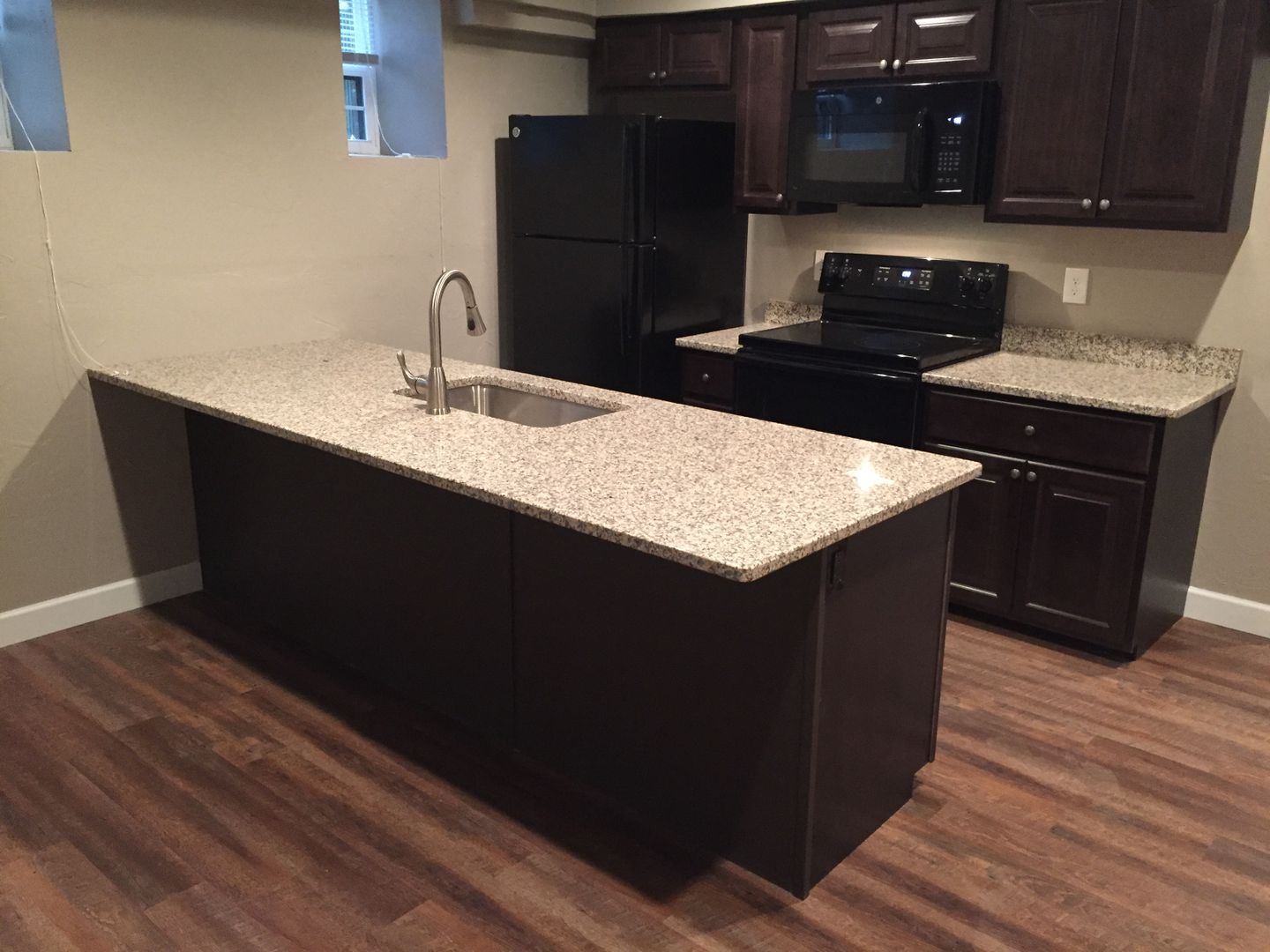 York Apartment: 450 Madison Ave