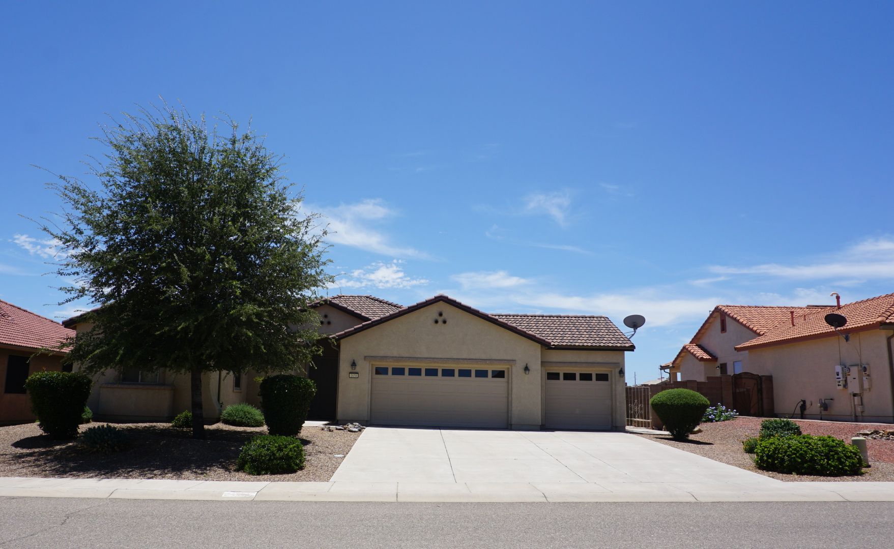 Sierra Vista House: 1858 Prairie Grass Drive