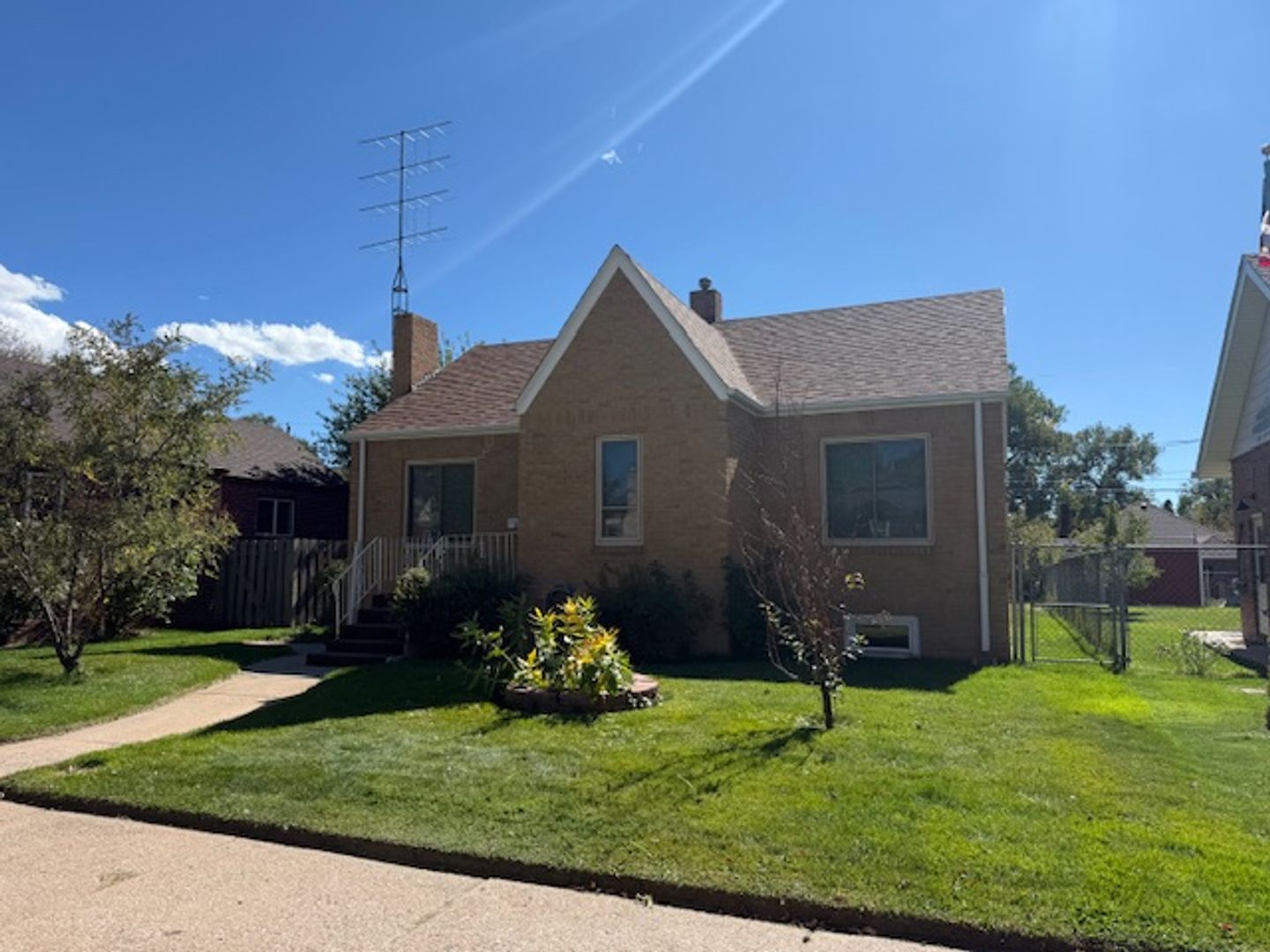 Cheyenne House: 109 West 3rd Avenue