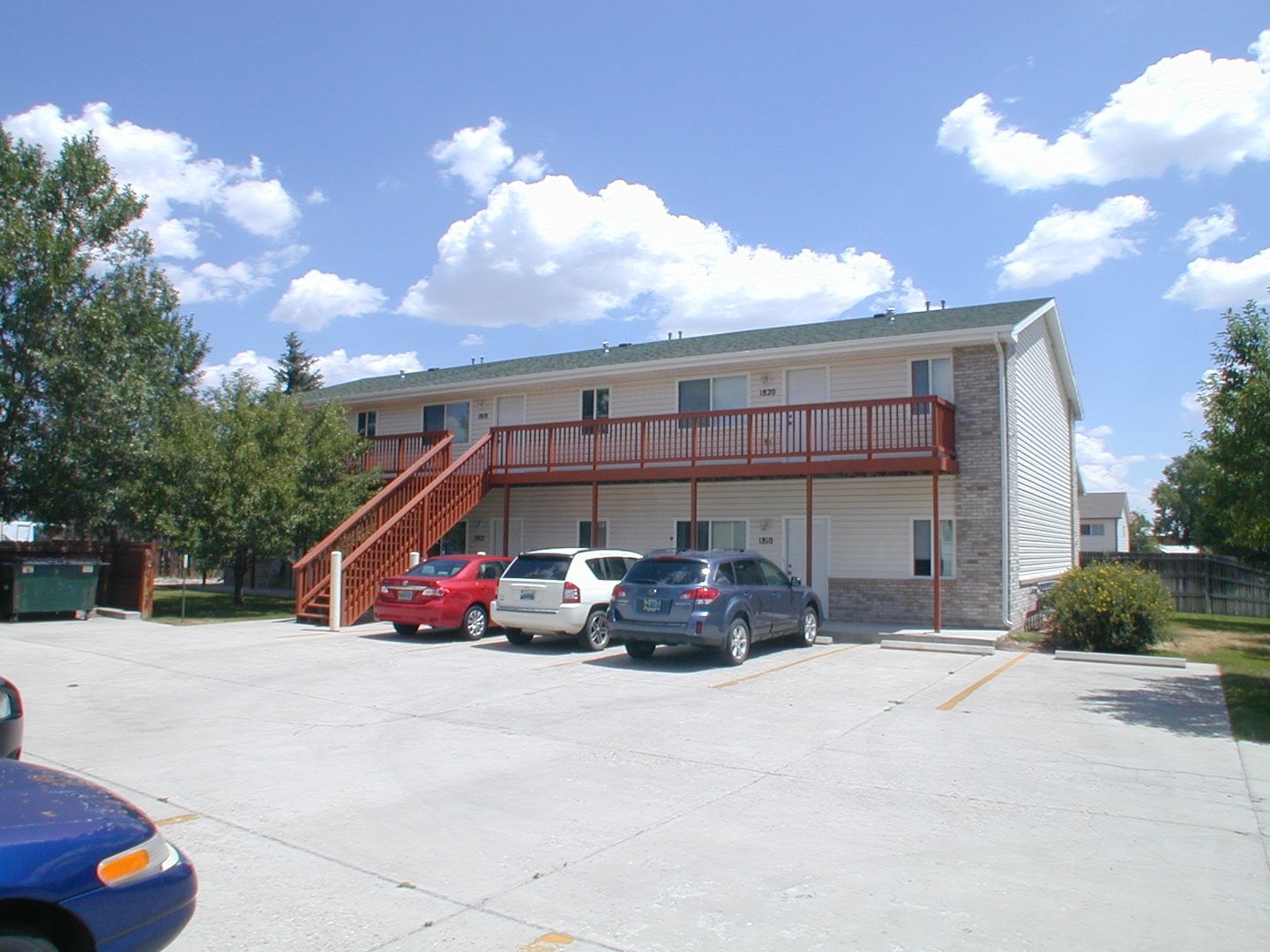 Cheyenne Apartment: 1810-20 Edgewater Ave
