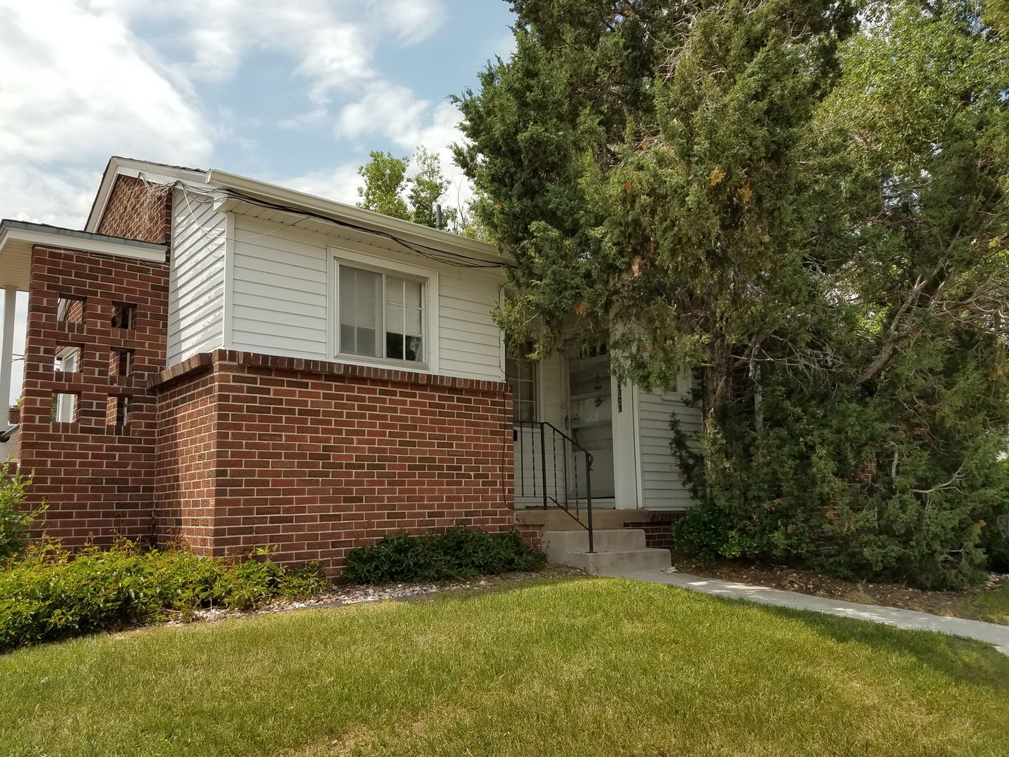 Cheyenne Apartment: 1847-49-51-51 1/2 Converse Avenue + 2303 Chestnut Drive