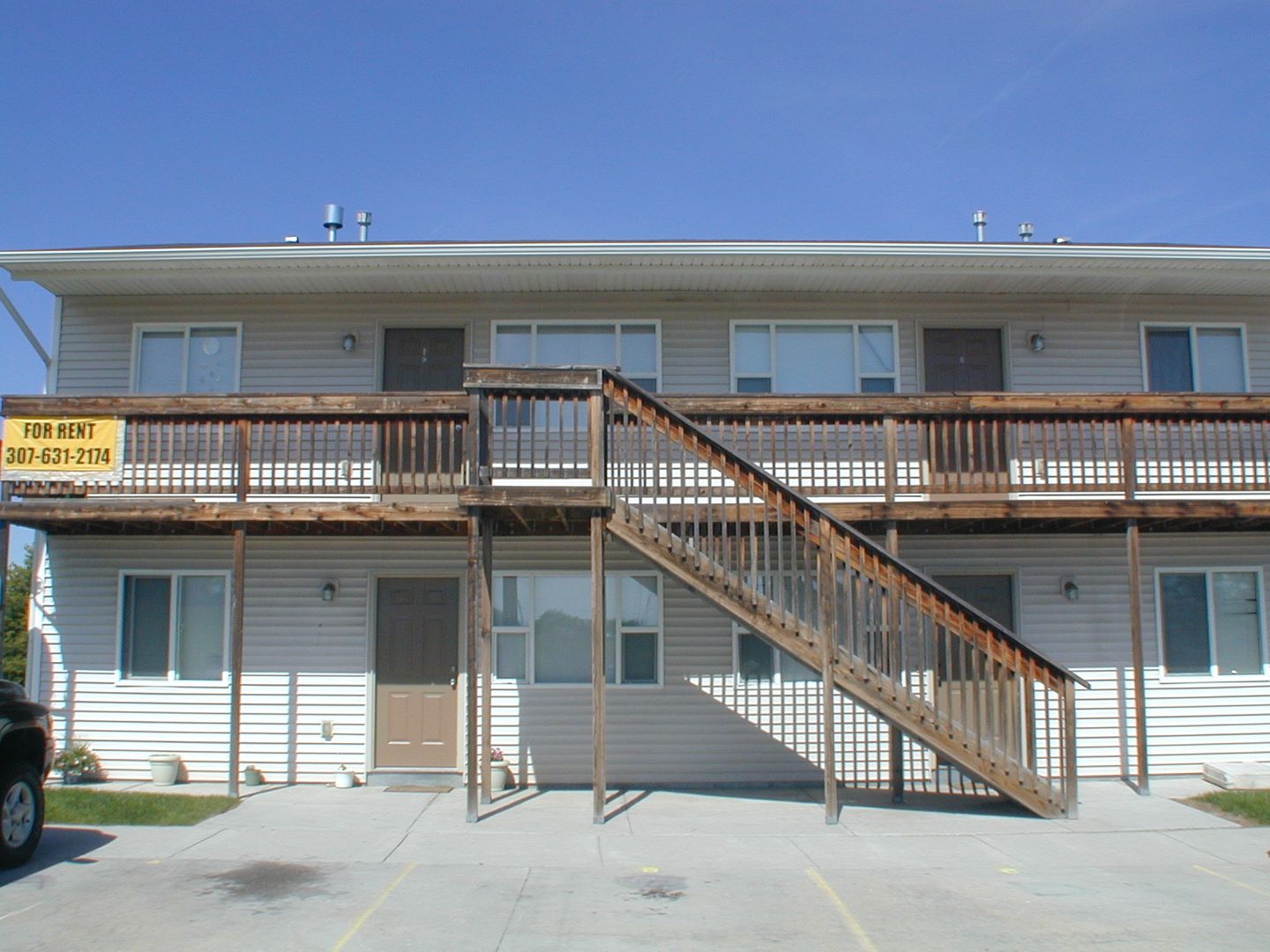 Cheyenne Apartment: 304 Snyder Ave