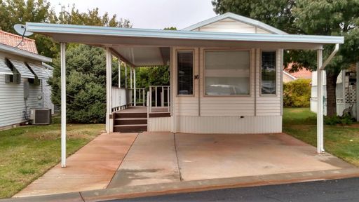 Cozy Home in the Kings Row Estates 55+ Community