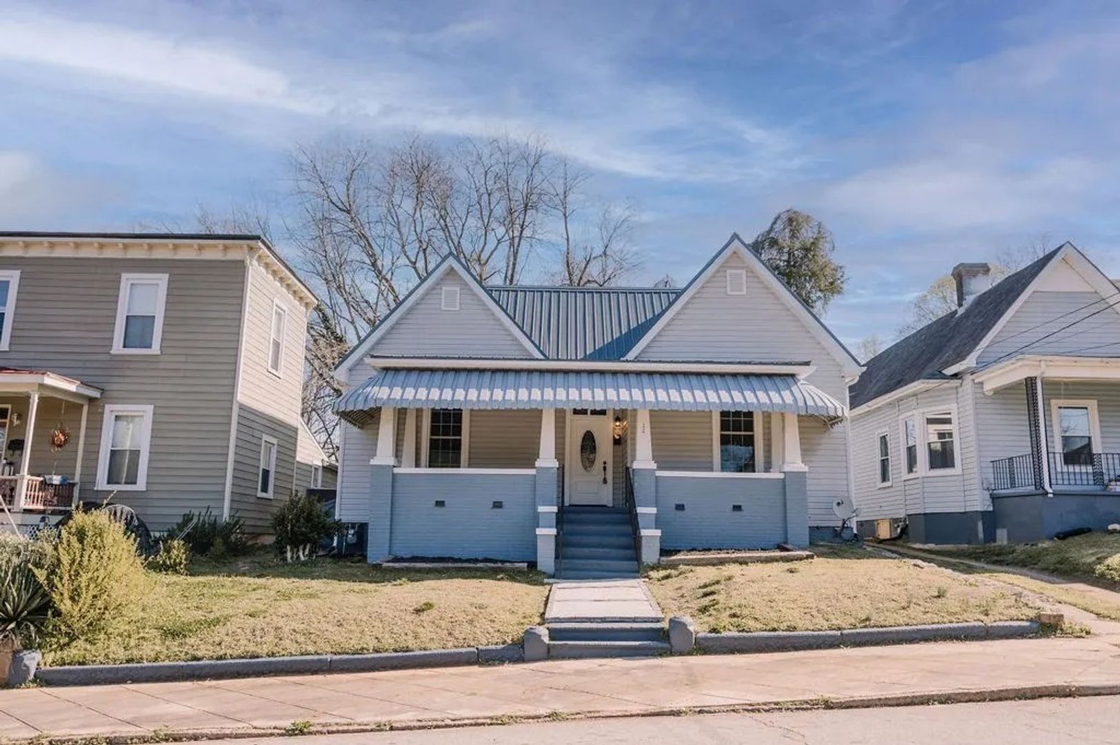 Danville House: 226 Broad St.