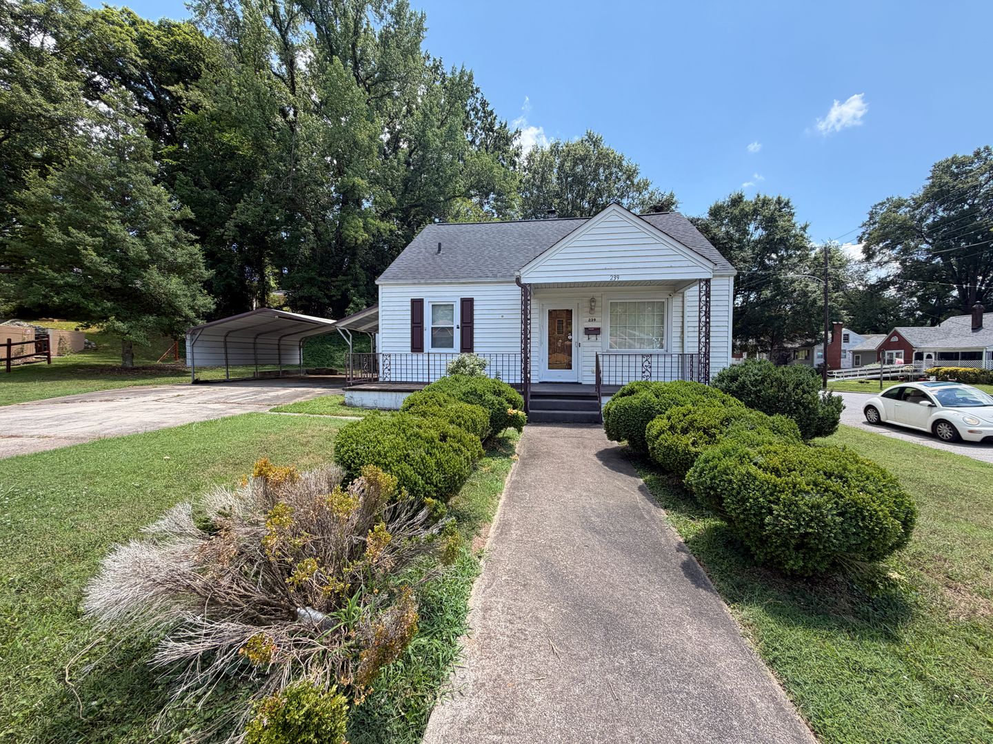 Danville House: 239 Motley Ave.