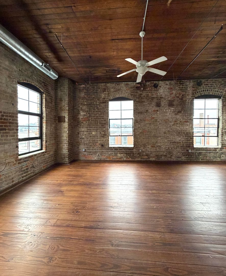 Danville Apartment: 315 Lynn Street