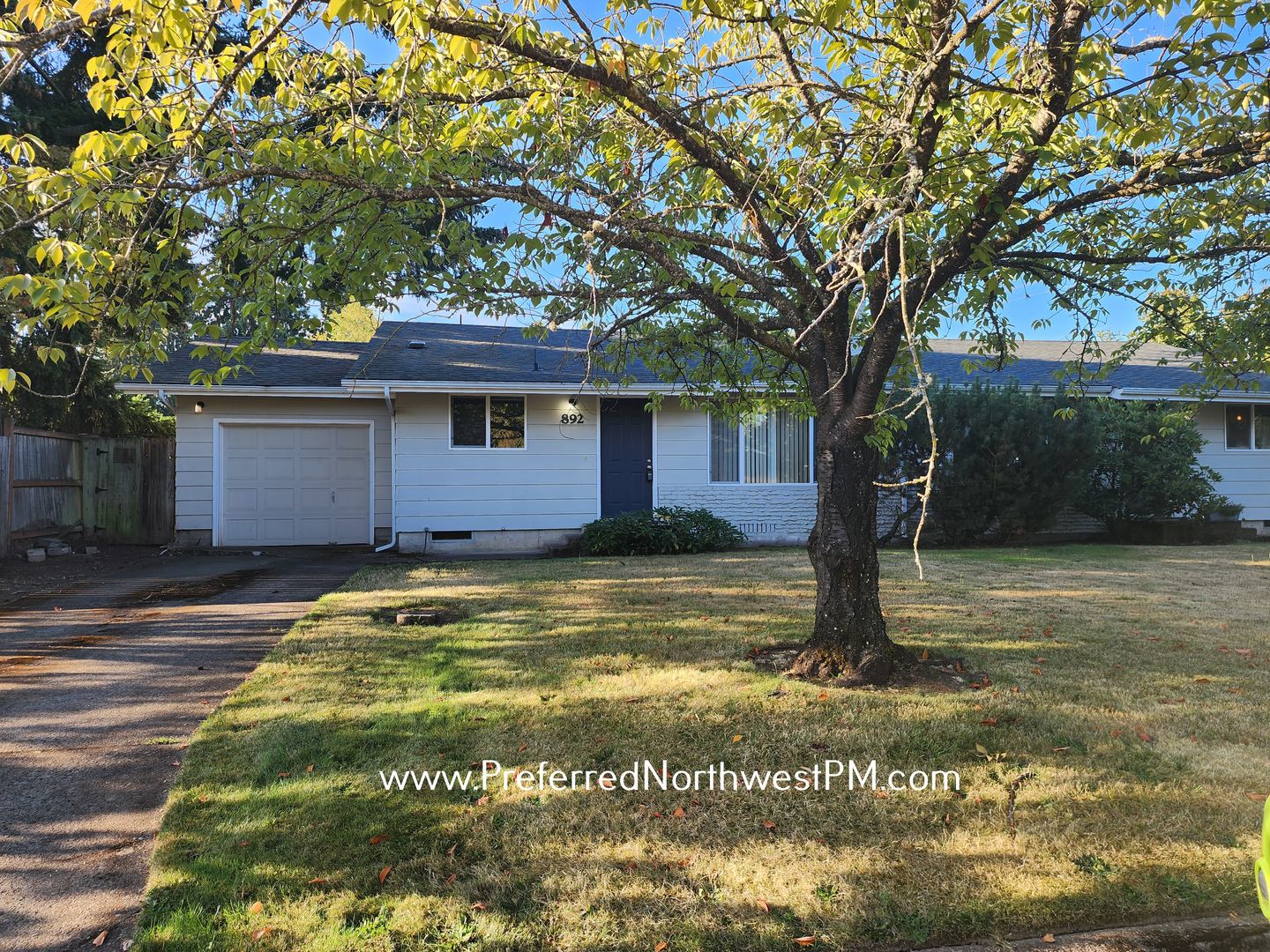 Eugene Multiplex: 892 Cornwall Avenue