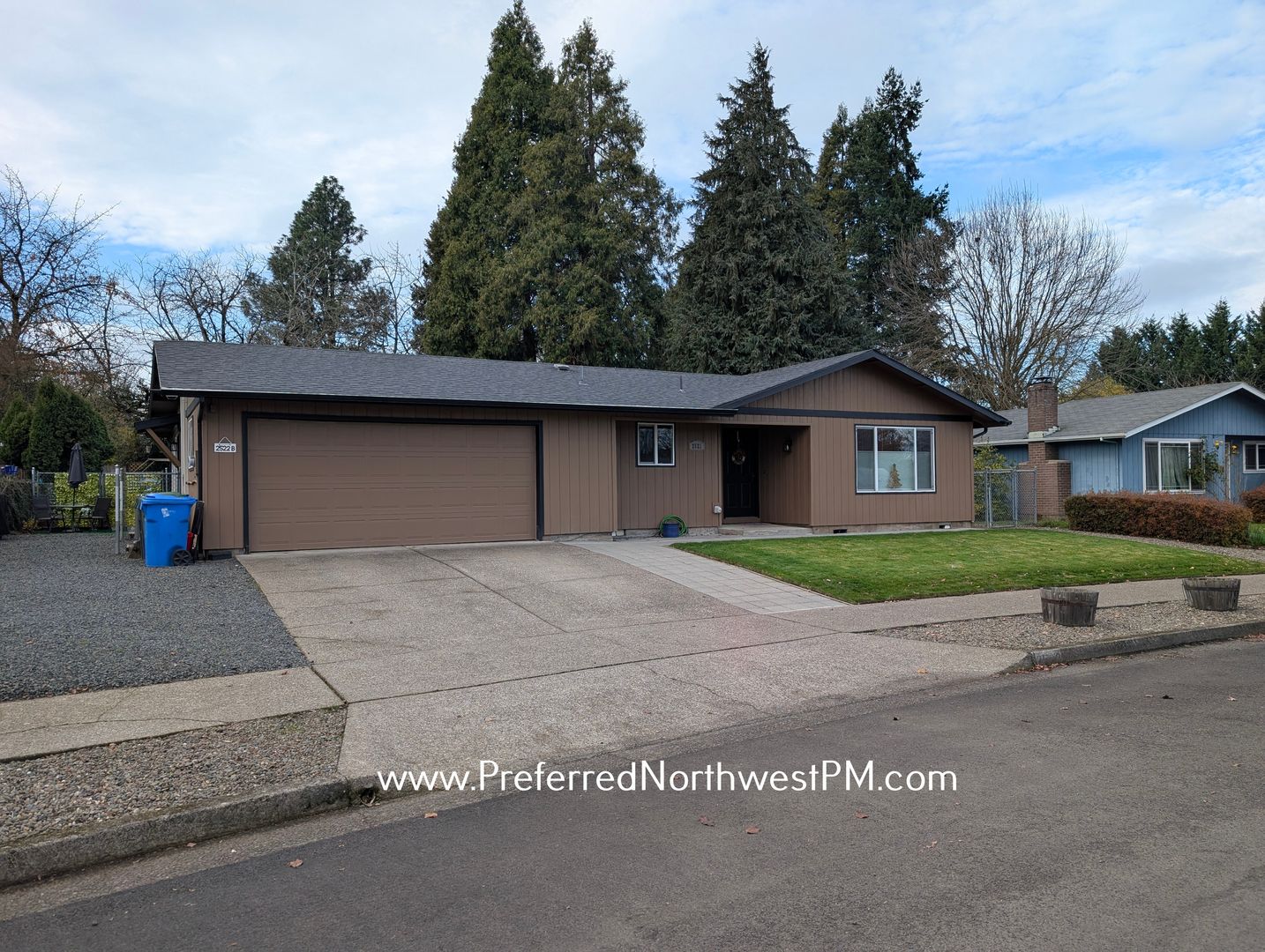 Eugene Condo: 2522-B Melrose Loop