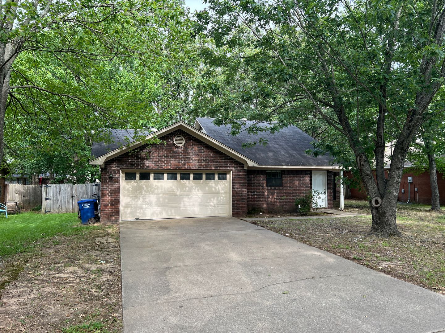 Conway House: 2135 Raintree Dr
