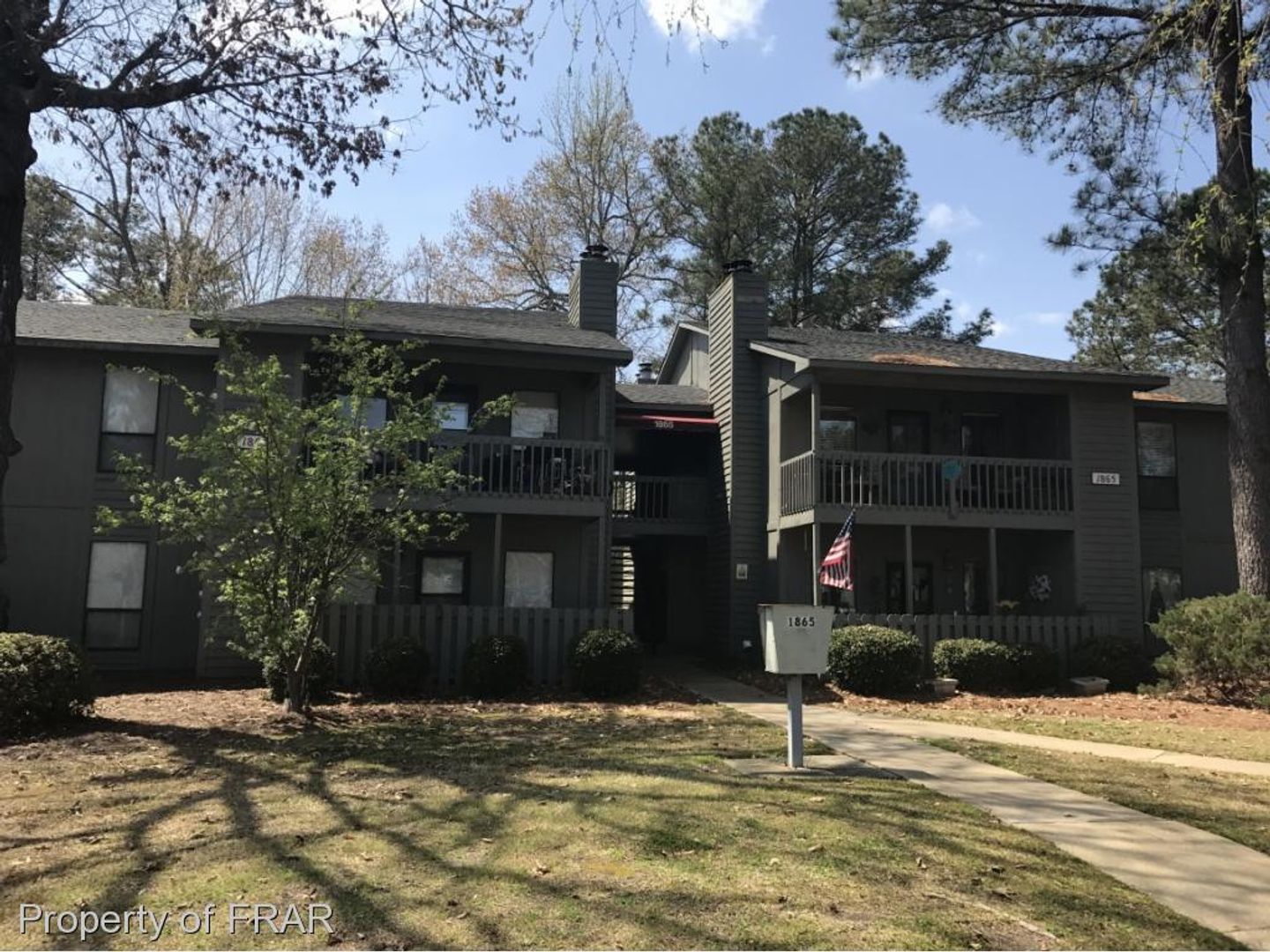 Fayetteville House: 1865-6 Tryon Dr.