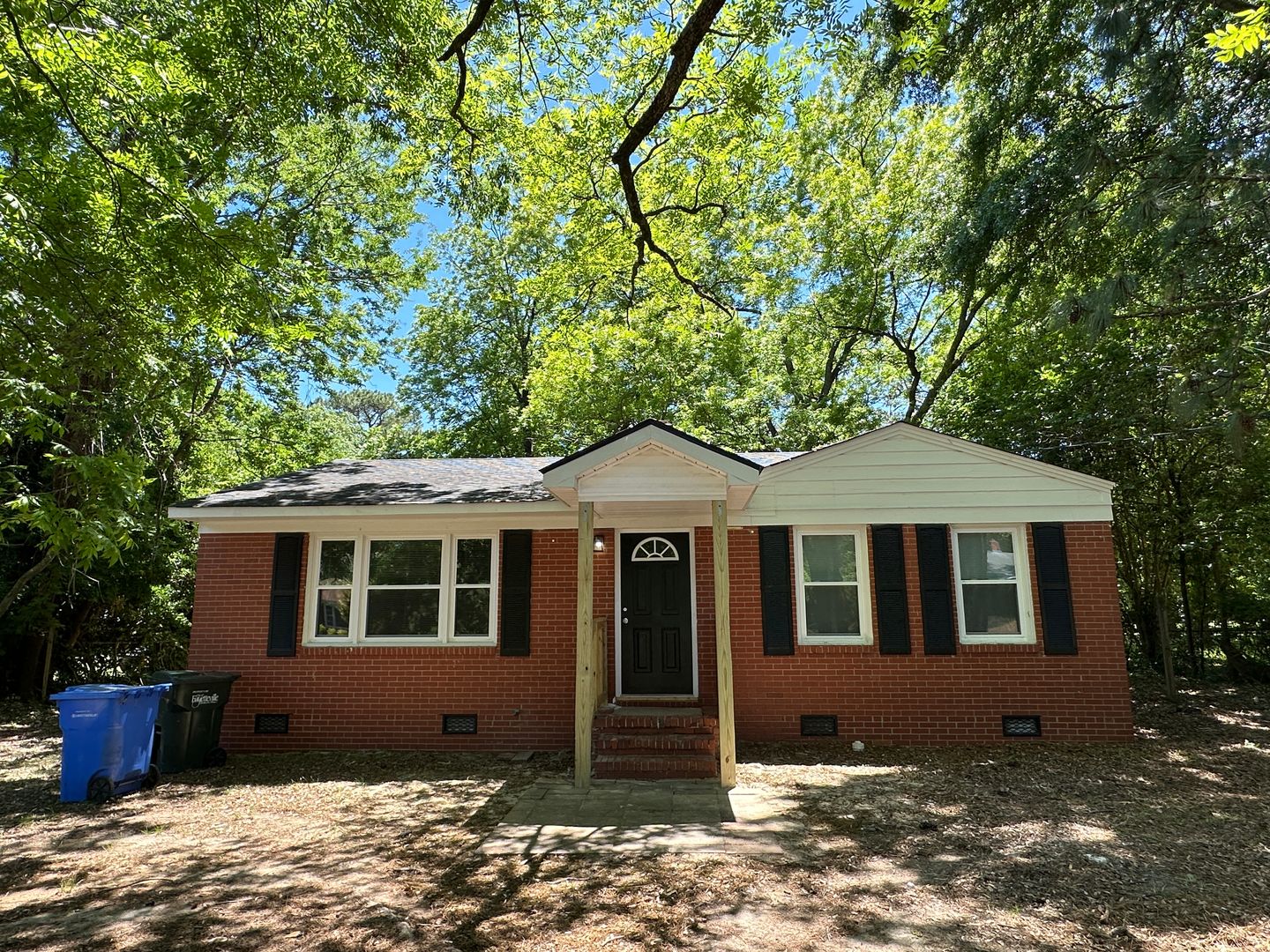 Fayetteville House: 4909 Walnut Dr.