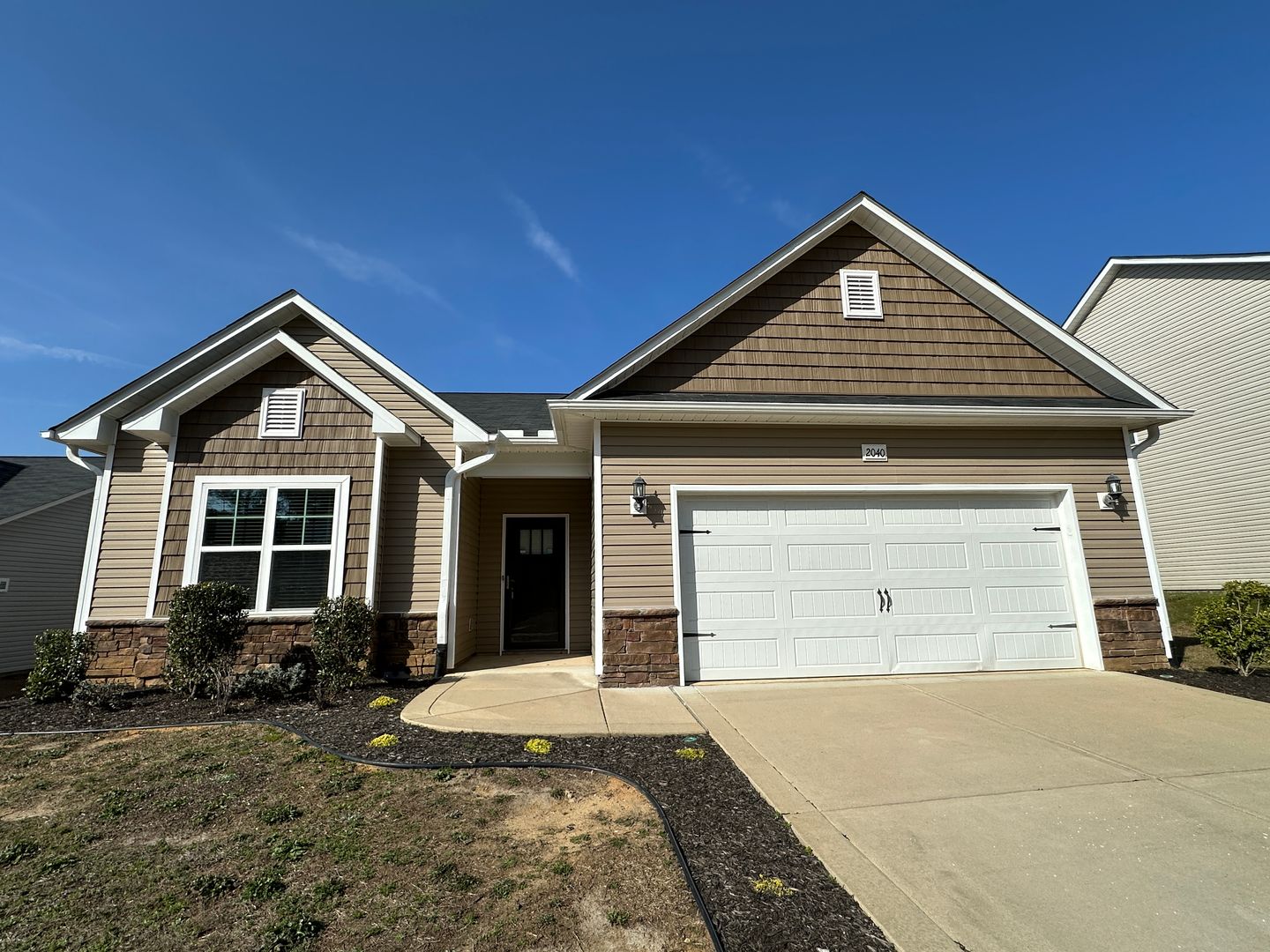 Fayetteville House: 2040 Stonewash Dr