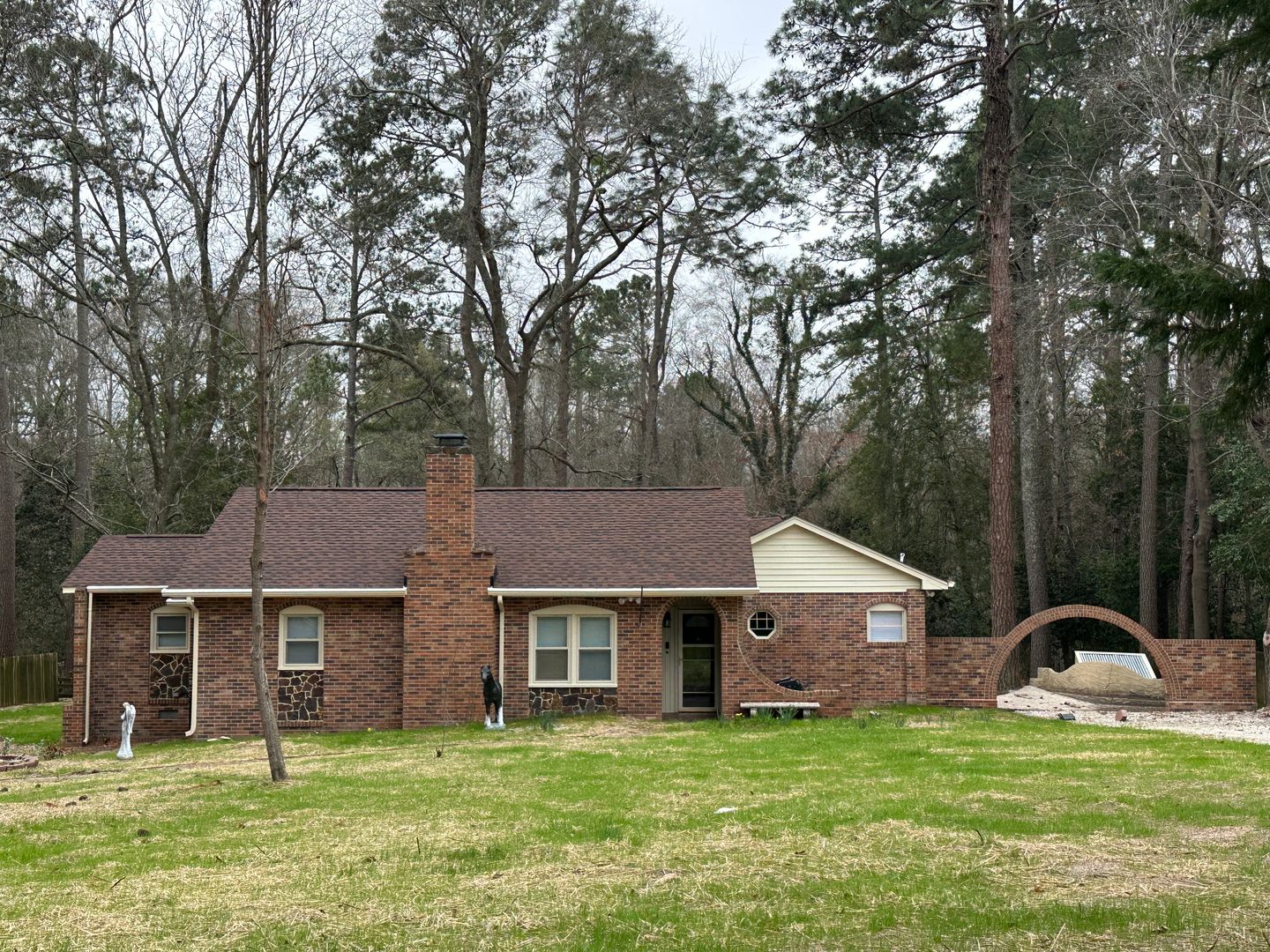 Fayetteville House: 4026 Havelock St