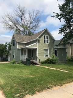 Waterloo Multiplex: 1326 W 4th St #1