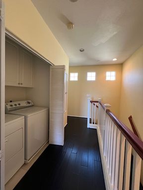 20408 Paseo Cresta, Northridge, CA 91326