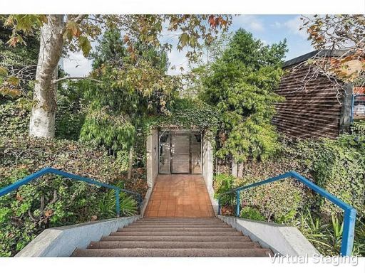 Unique Multi-Level Hollywood Hills Condo with 2 Bedrooms and 2 1/2 Bathrooms – photo 1