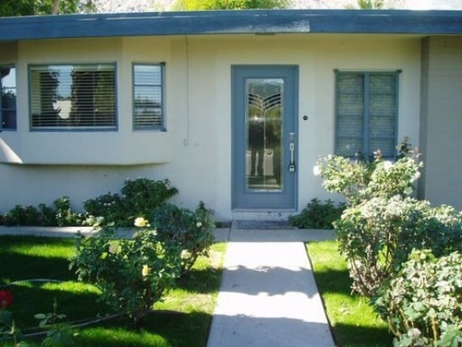 Open House - Tuesday 9/15 from 10AM-11AM Huge 2 Bedroom Front Duplex Unit in Warm Sands Area! Ready for Move-In! – photo 1