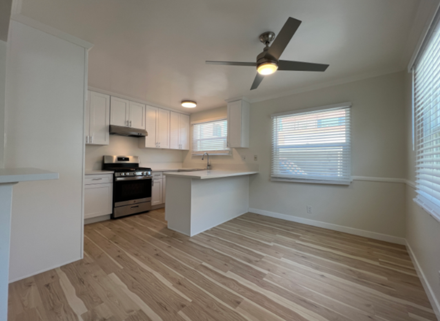 Valley Village Apartment: 4710 Vantage Ave