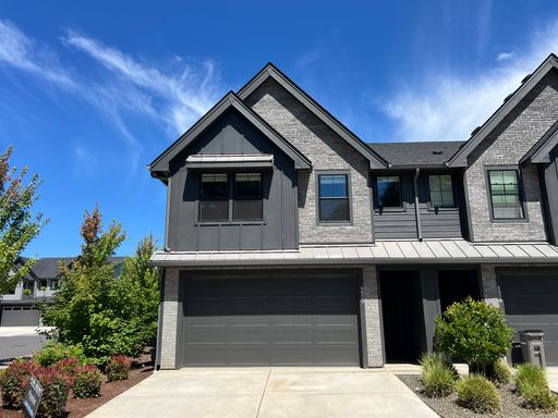 End Unit Luxury Townhome for Lease at the Courtyards at Hidden Crest - 6800 NE 131st Way – photo 1