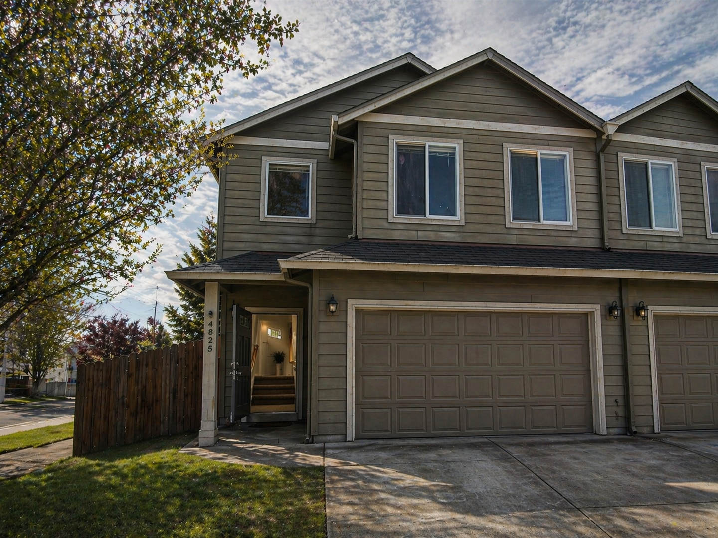 Vancouver House: 4825 NE 124th Ct