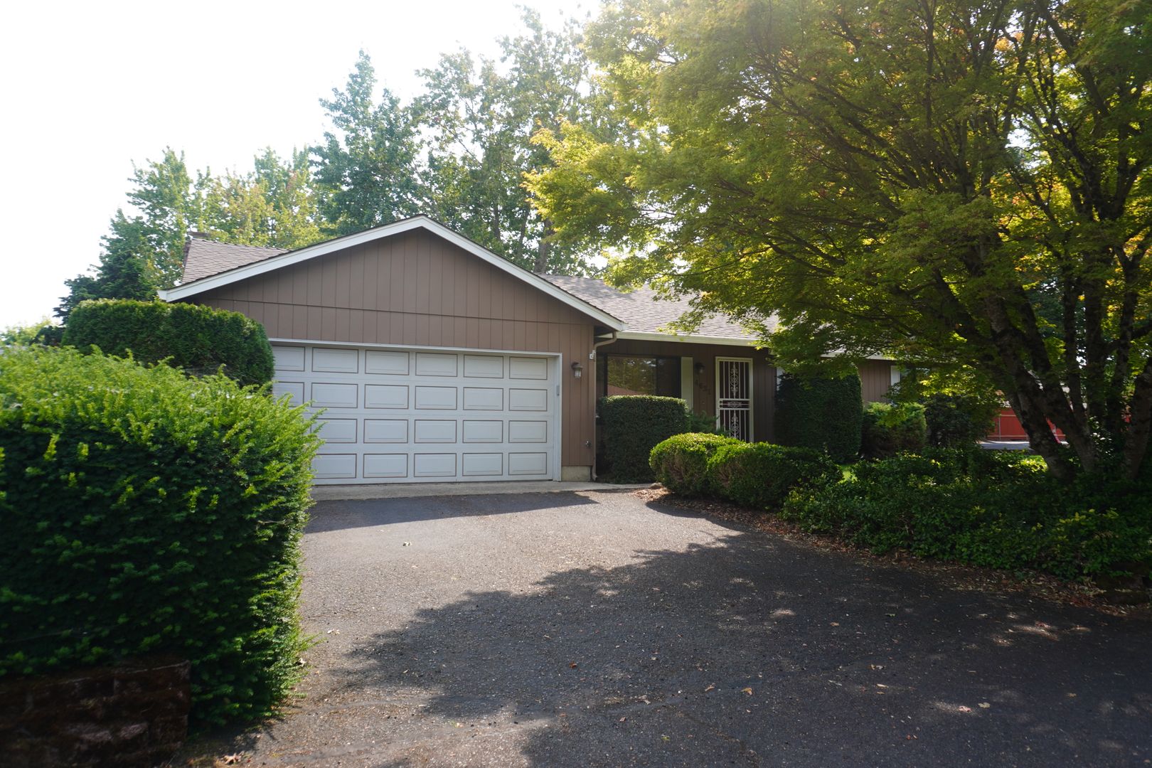 Vancouver House: 4631 NW Lincoln Ave