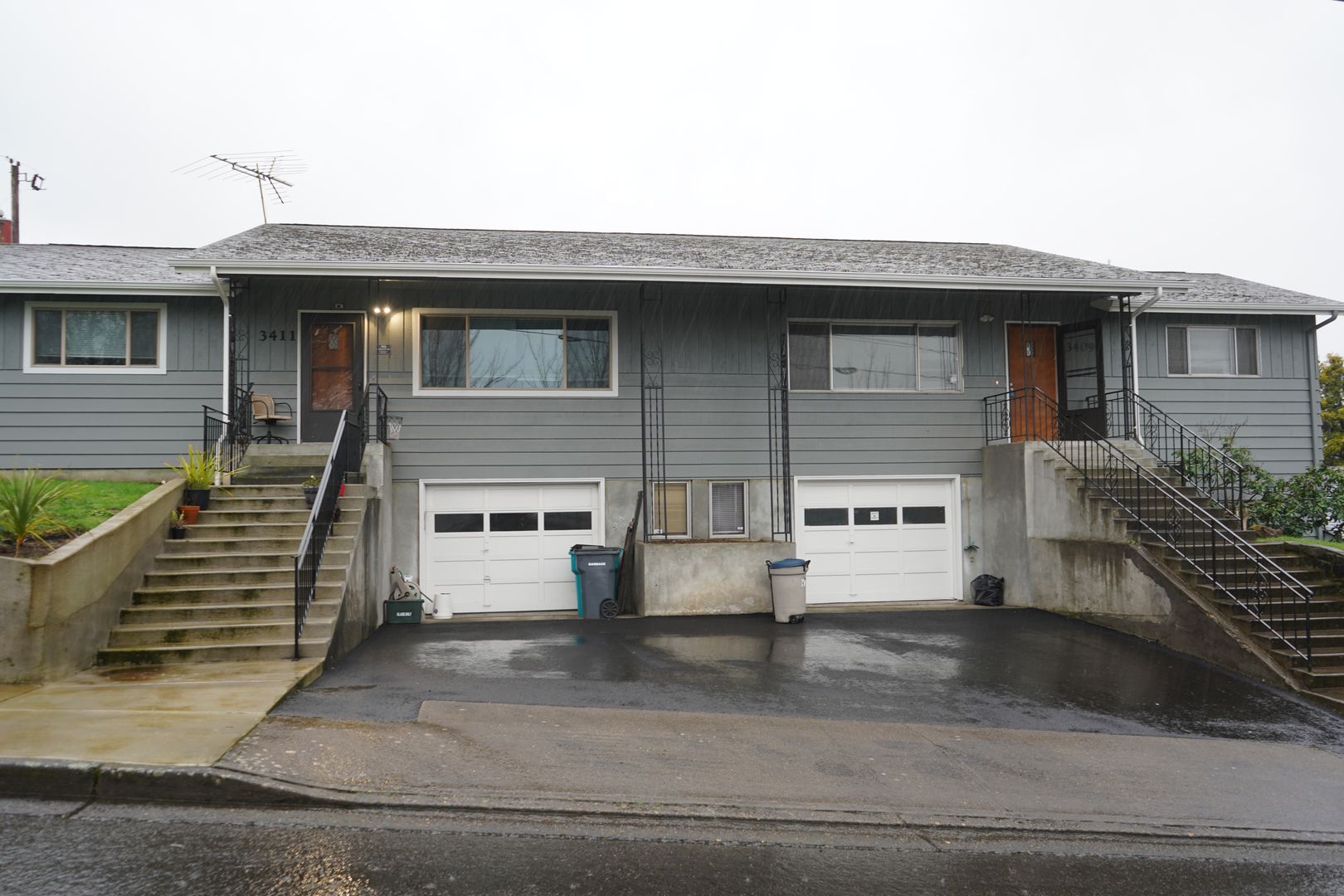 Vancouver Apartment: 3409 NE 59th St