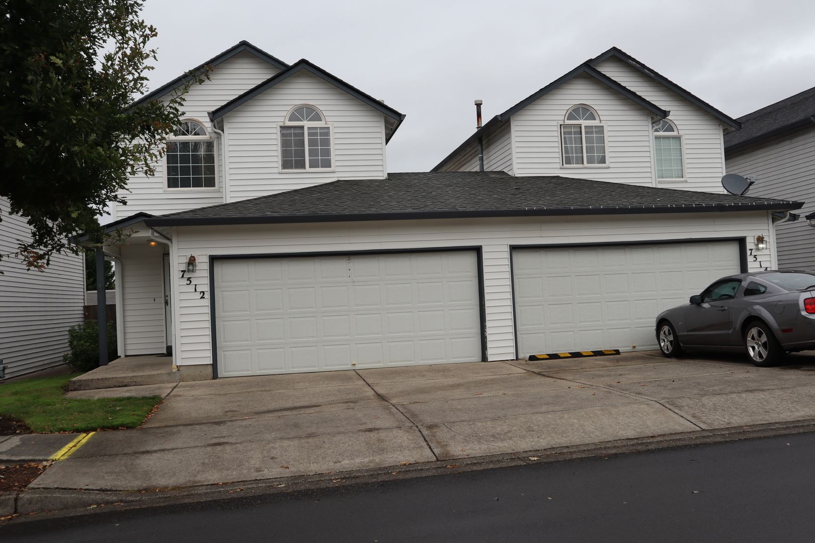 Vancouver House: 7512 NE 52nd St