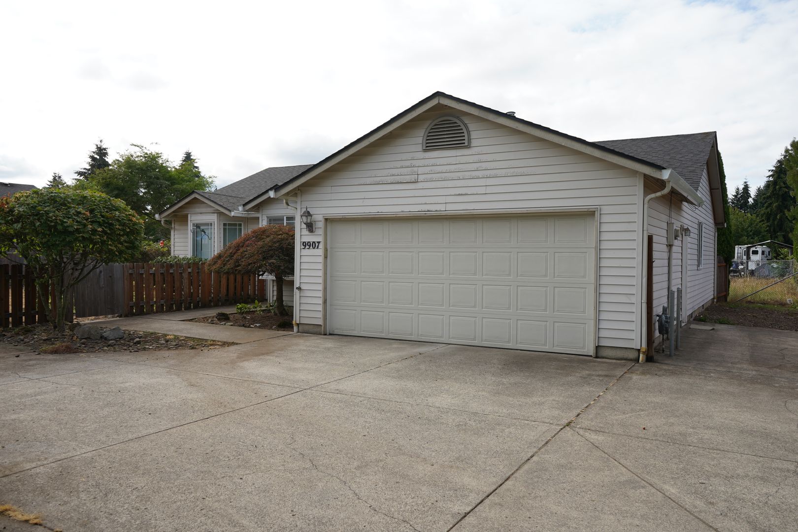 Vancouver House: 9907 NE 86th Street