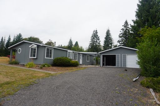 Remodeled Ridgefield Manufactured Home for Lease w/ Detached Garage - 18109 NE 25th Ave – photo 1