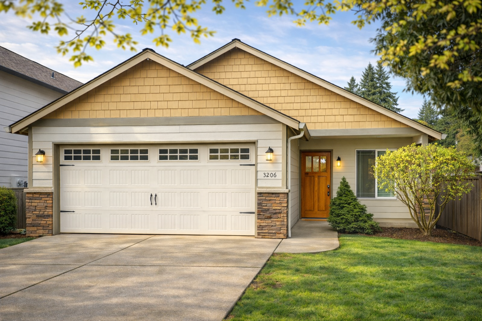 Vancouver House: 5206 NE 29th Ave