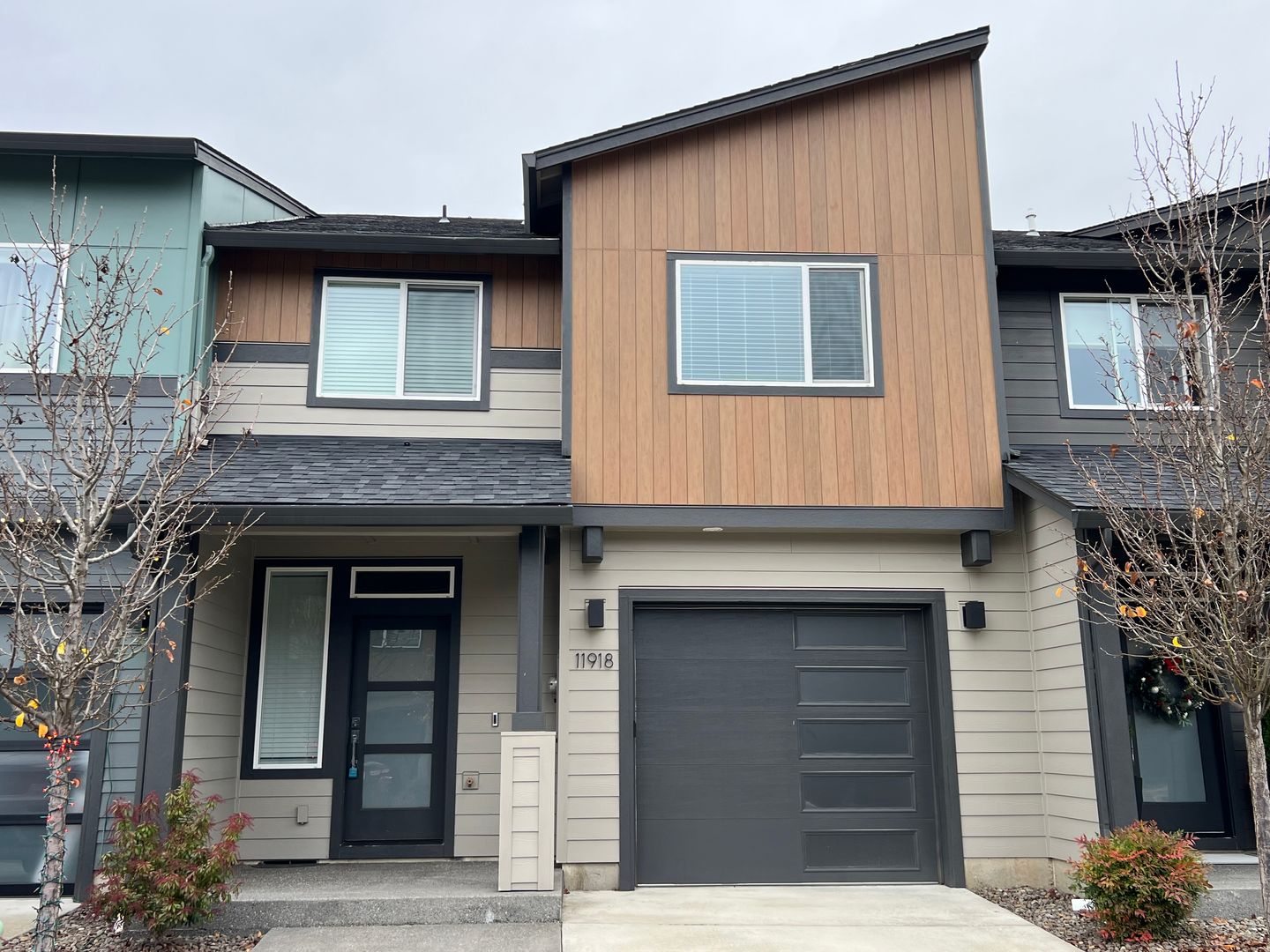 Vancouver House: 11918 NE 108th St