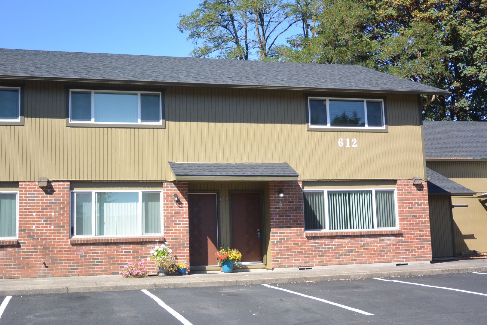 Battle Ground Apartment: 612 SE 2nd Street