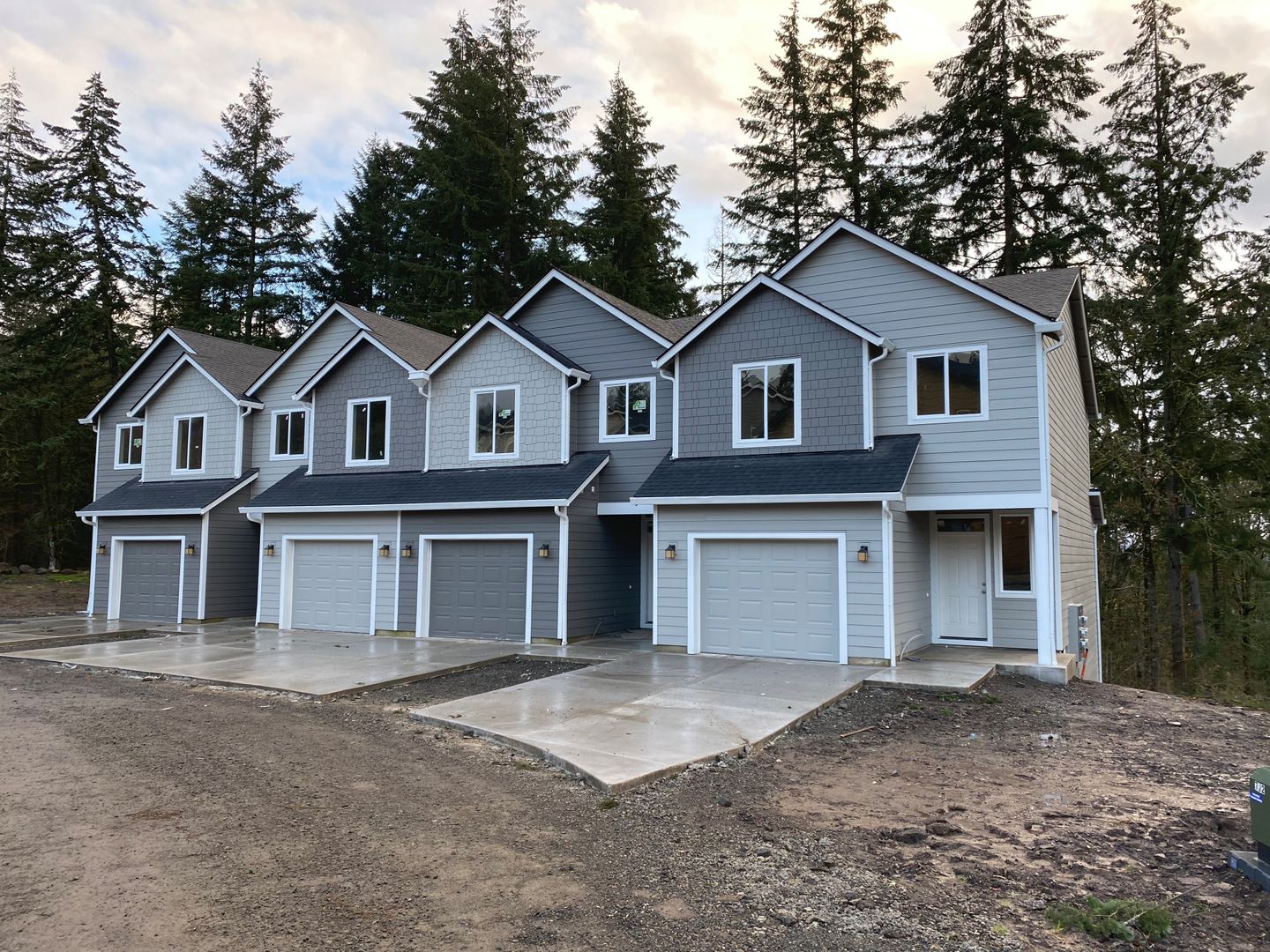 Kalama House: 193 Cloverdale Rd Unit B