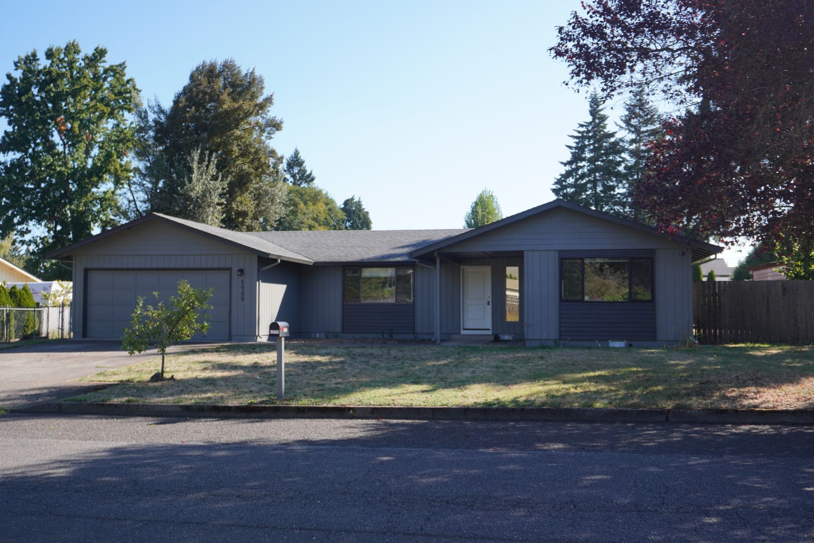 Vancouver House: 2909 NE 135th AVE.