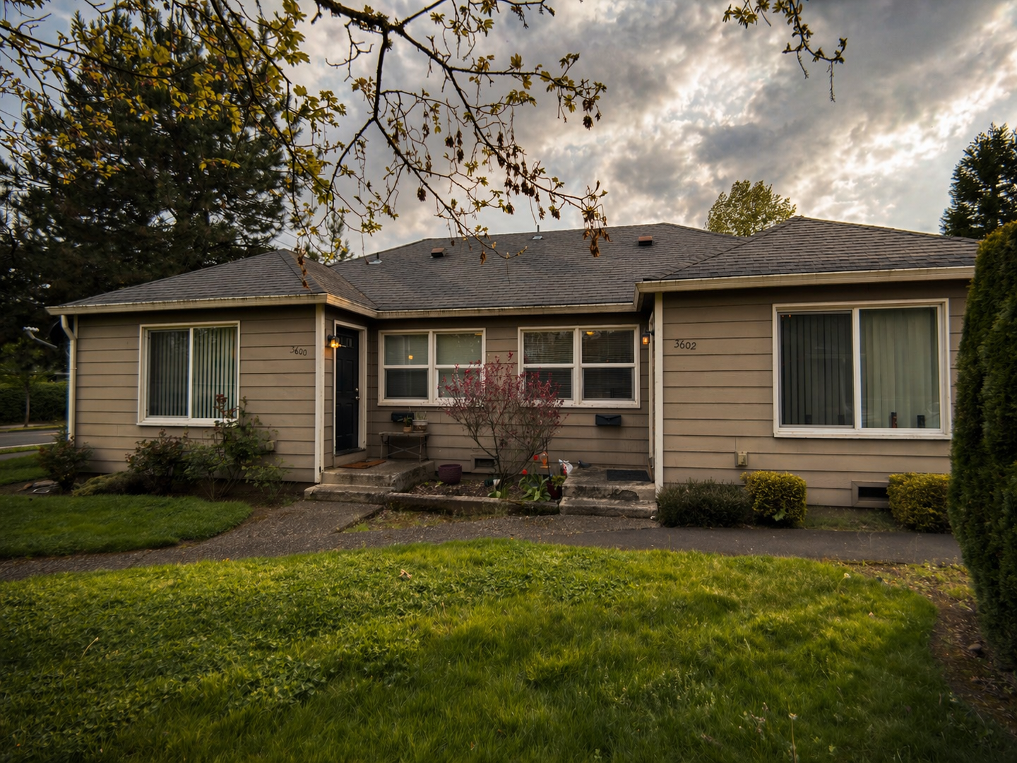 Vancouver Apartment: 3600 & 3602 E Evergreen BLVD