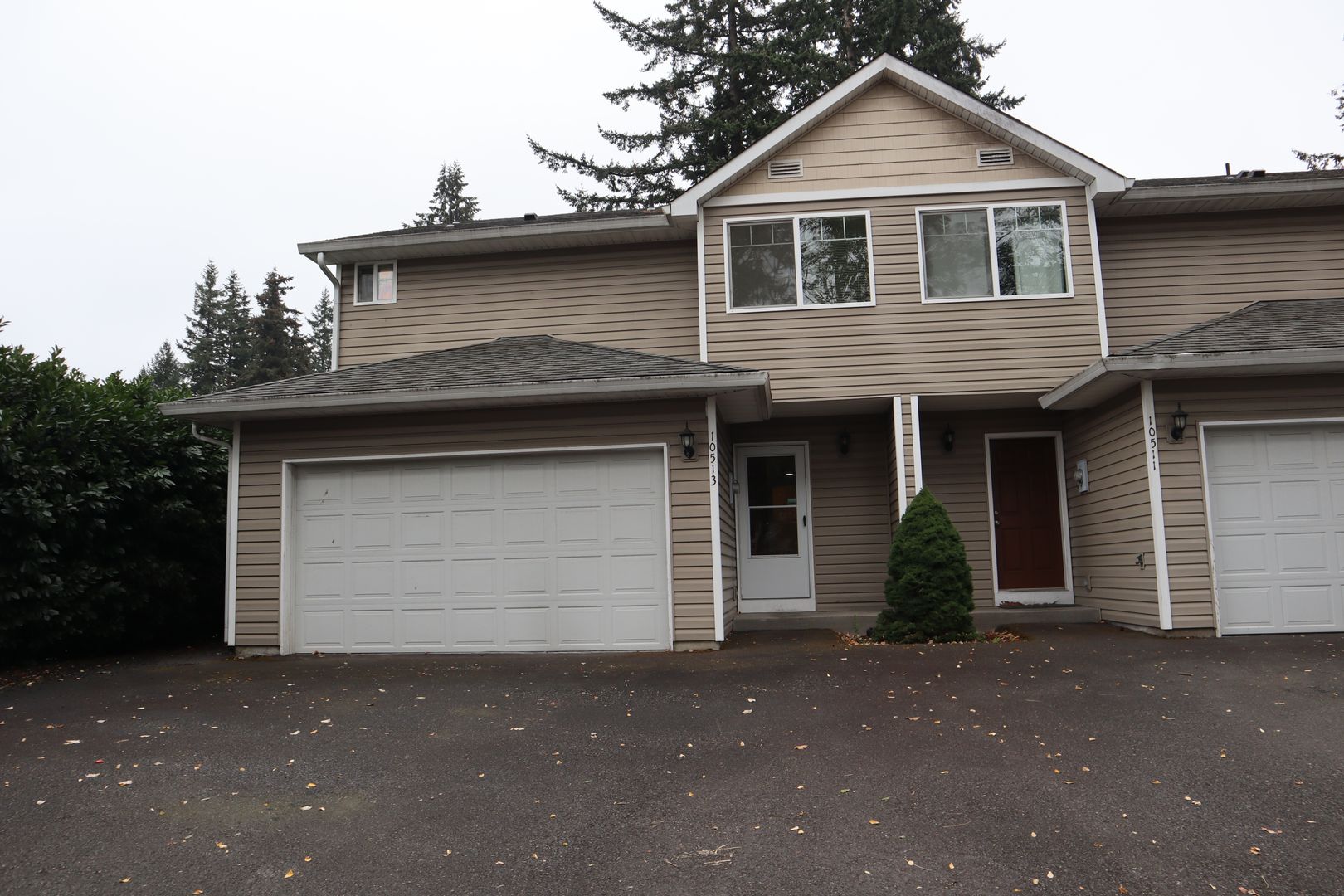 Vancouver House: 10513 NE 63rd St