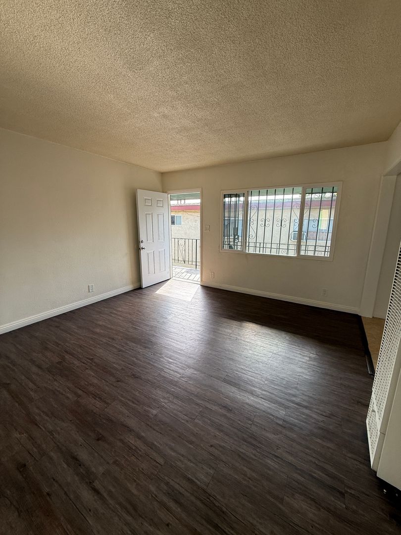 Los Angeles Apartment: 9320 S. Figueroa St.